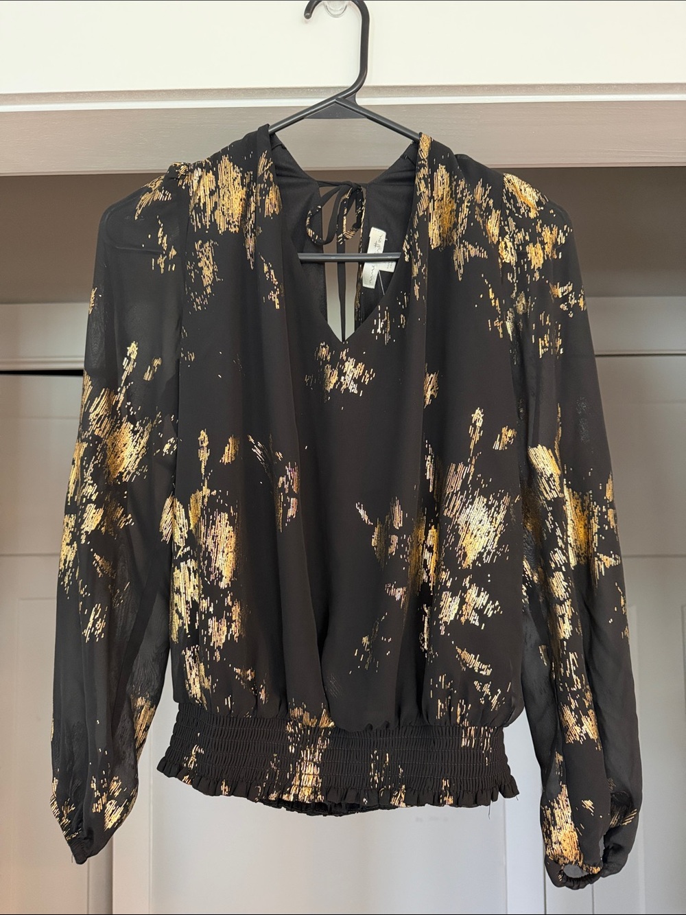 NWOT Nine Britton Black & Gold Metallic Smocked Blouse Top